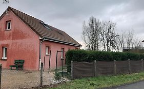 Maison à la Campagne à 2km du Circuit de Bresse